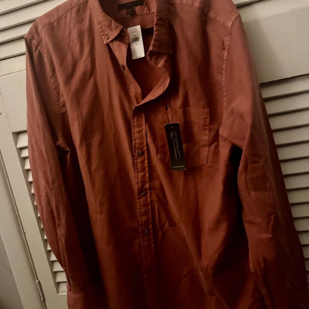 Banana Republic Men's Rust Button-Down Shirt